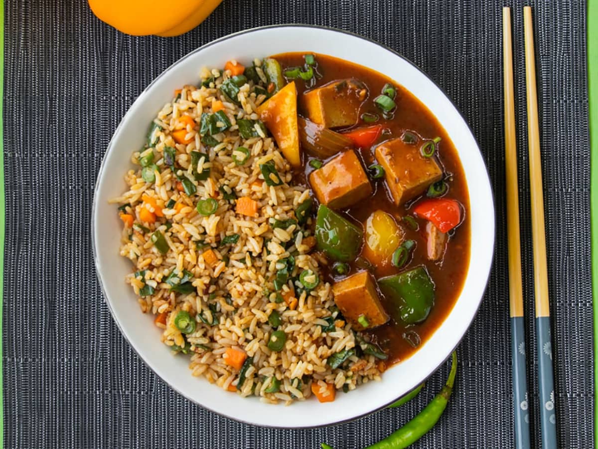 Chilly Paneer with Fried Rice